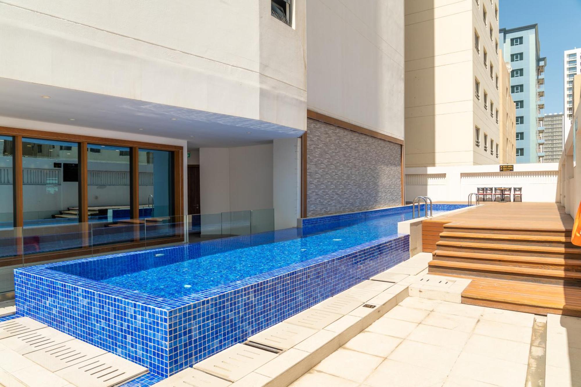 Modern Heights Hotel Manama Exterior photo